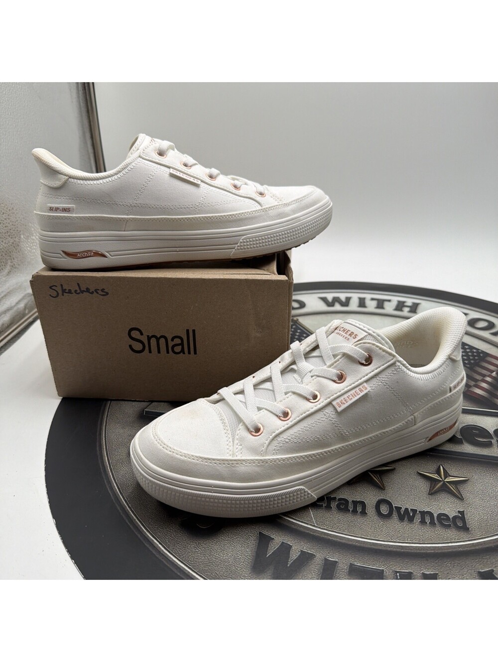 Skechers Women Street Arch Fit Arcade-Meet Ya There Size 9.5 White (No Box)